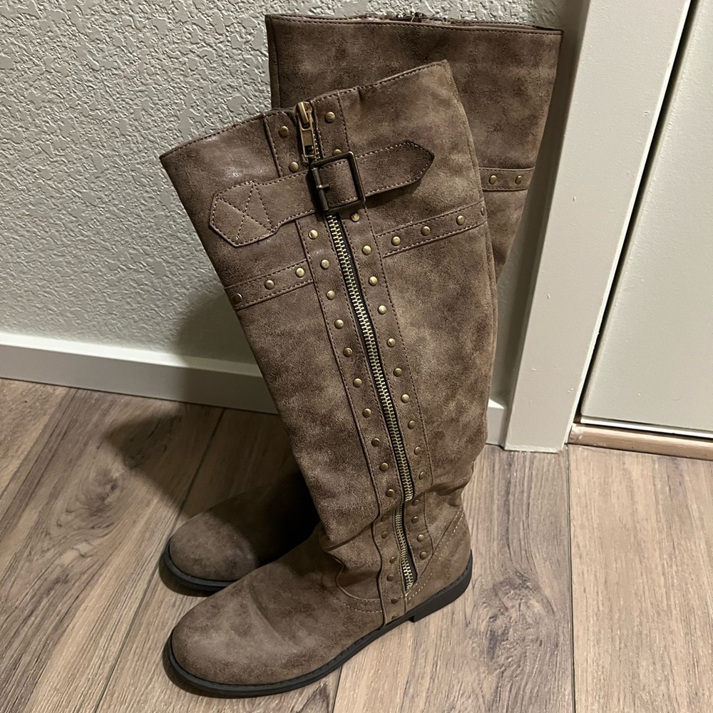 Simply Fab flat boots